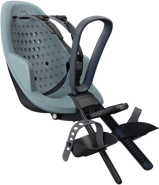 Siège enfant Thule Yepp 2 mini bleu clair avec bretelles et repose-pieds gris foncé.