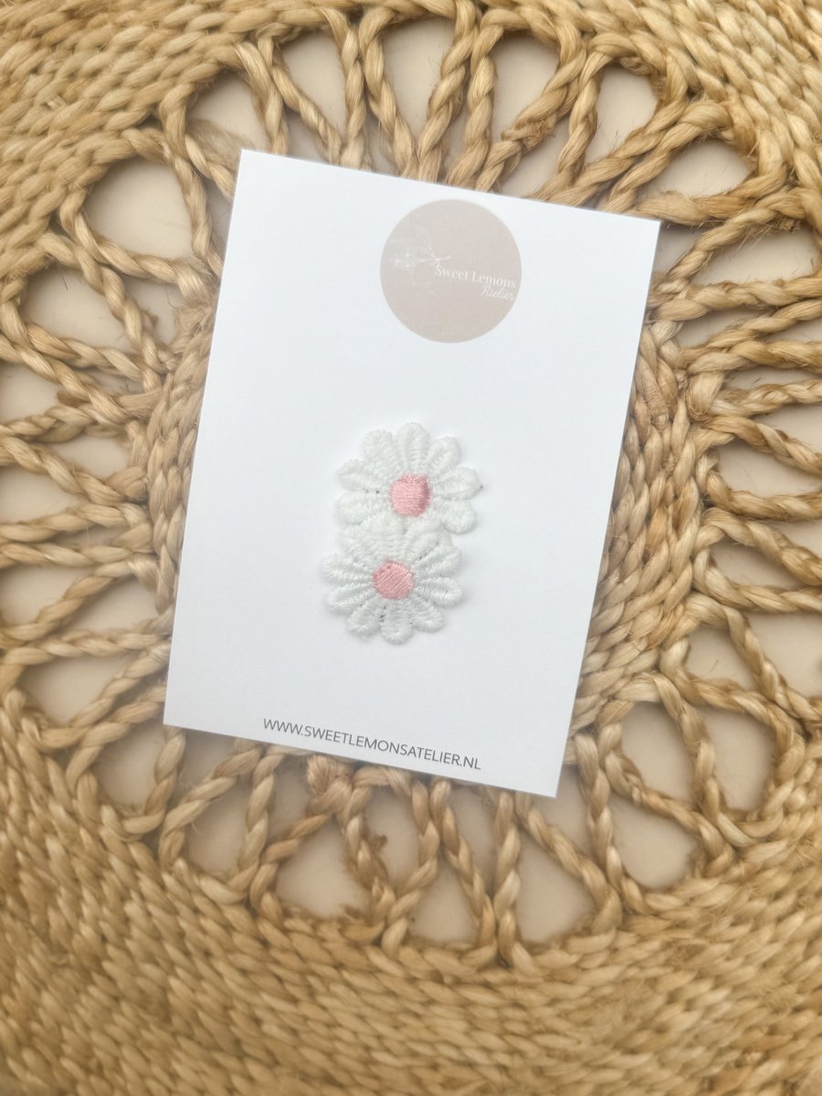 Antislip Haarspeldje - Madelief - Licht Roze - Haarspeldjes voor Baby & Newborn - Kraamcadeau - Babyshower - Haaraccessoires voor Meisjes & Peuters - Verjaardagscadeau