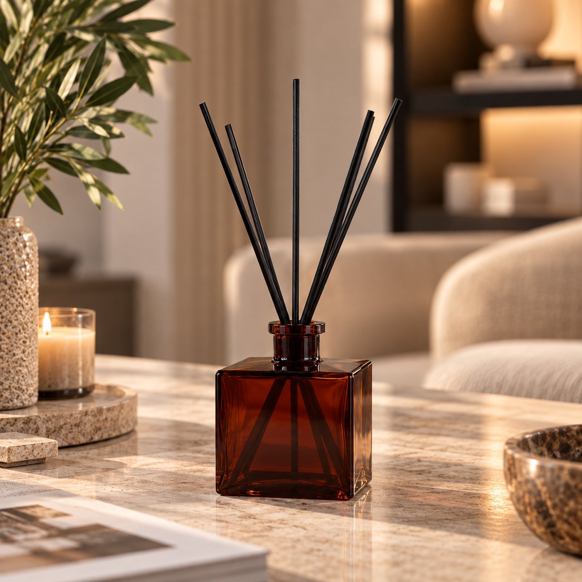 Fameilleur Geurstokjes 500 ml – Luxe Geurverspreider met Stokjes – Amber Glazen Diffuser – Huisparfum met Frisse Grapefruit Geur – Interieur Parfum – Geurdiffuser Woonkamer Slaapkamer Badkamer Toilet Kantoor – Luxe Woonaccessoire