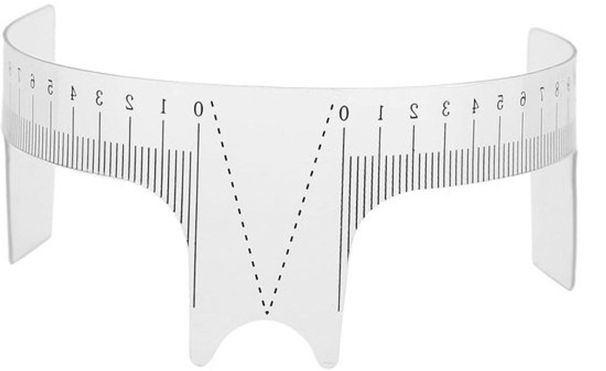 Wenkbrauw Liniaal - Meetinstrument Vorm - Wenkbrauw Ontwerp - Professionele Positionering - 5.4 x 5 cm - Niet gespecificeerd