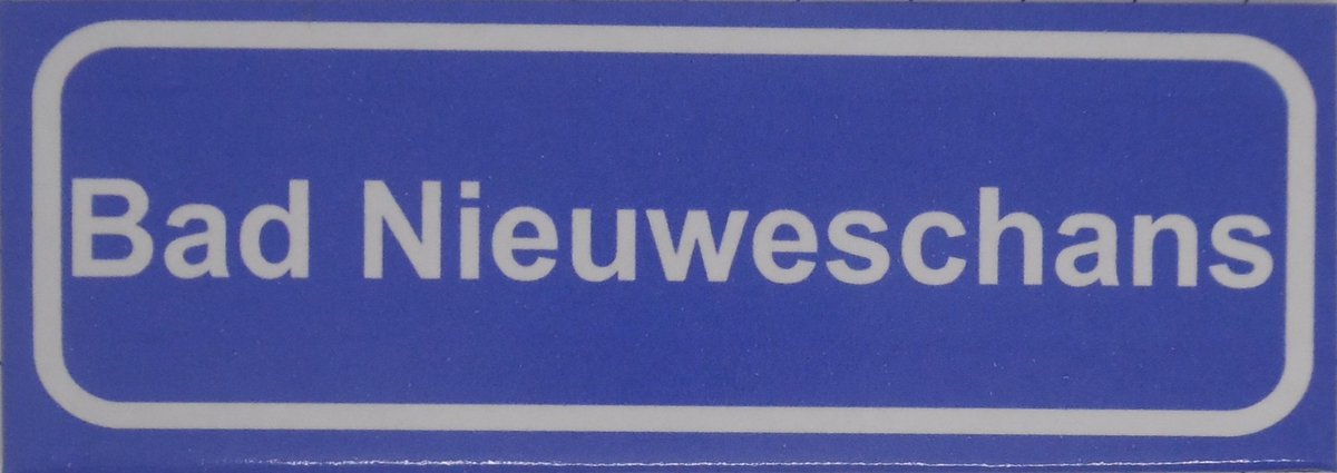 Souv© - koelkast magneet - plaatsnaam bord - kombord - souvenir - koelkastmagneetje - relatiegeschenk Bad Nieuweschans