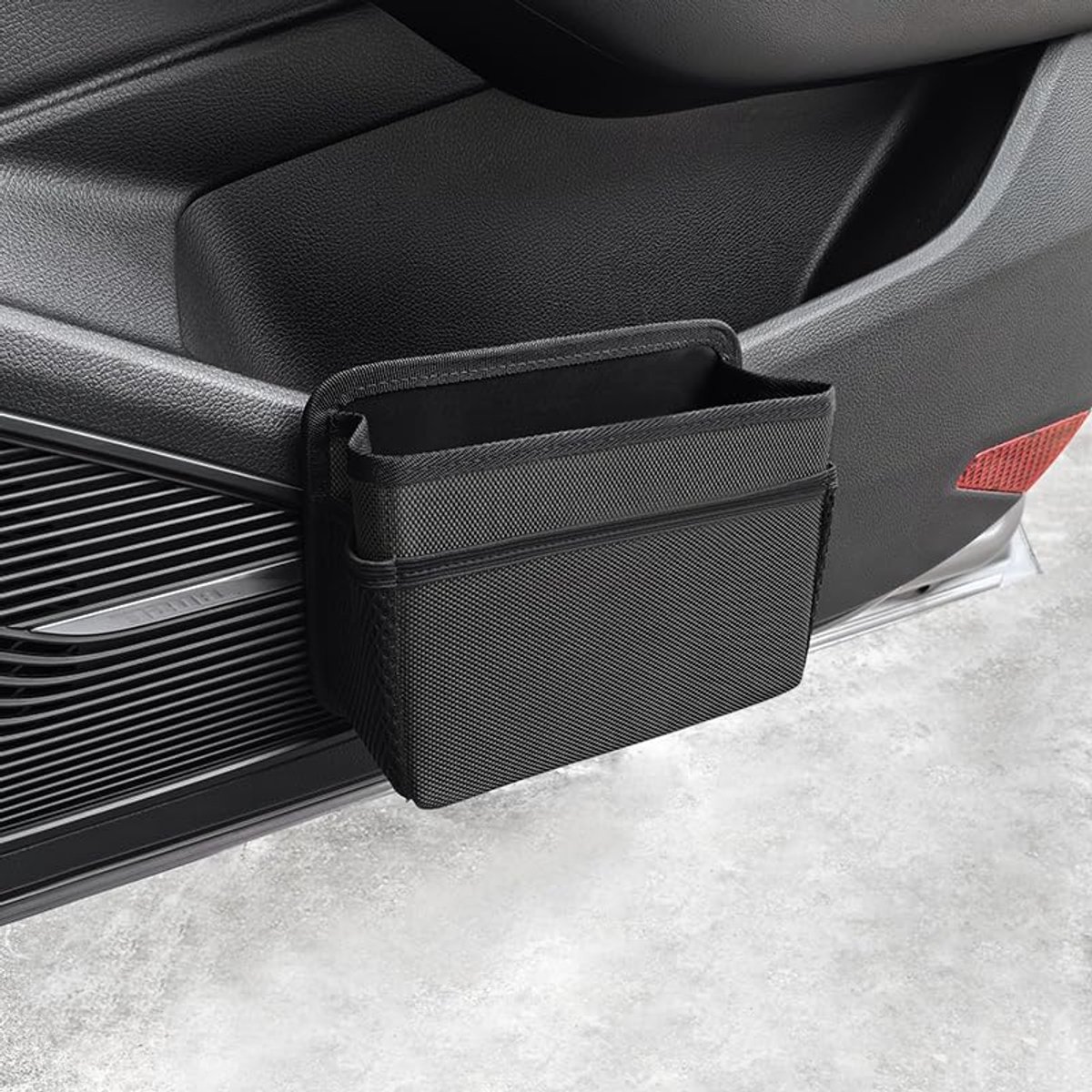 Zijdeur prullenbak, opvouwbare automatische vuilnisbak, auto voorstoel achterbank opbergcontainer, mini draagbaar voertuig interieur opknoping vuilnisbak, universeel voor SUV, vrachtwagen