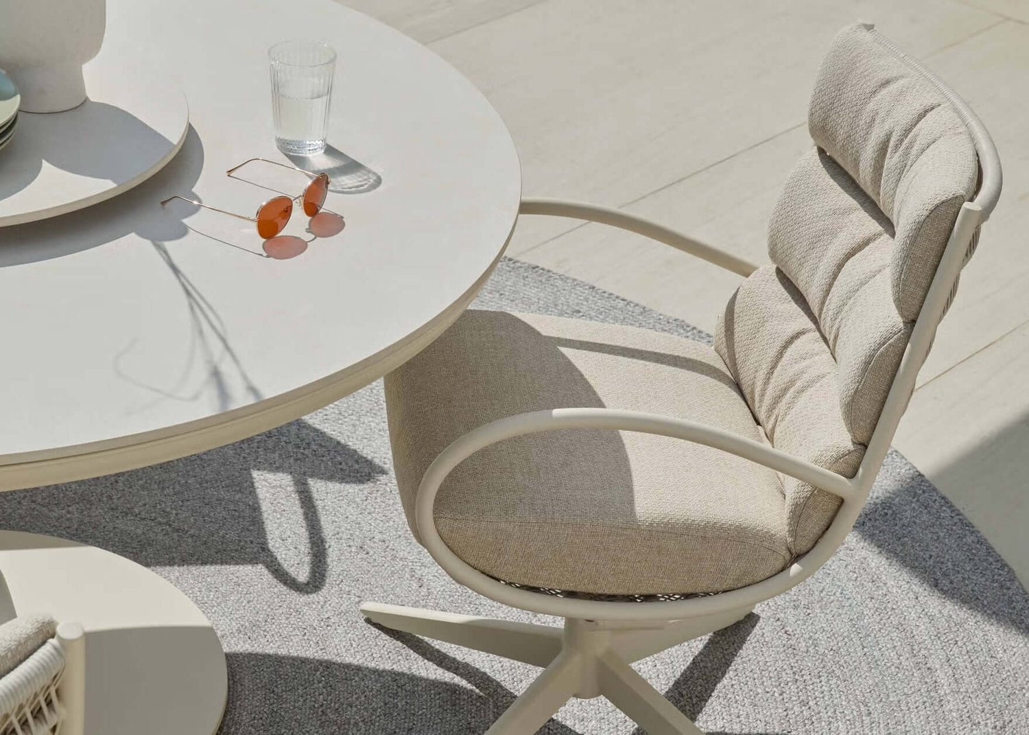 Apple Bee Camp Bay Garden Dining Set - 140 cm - 5-piece - Oyster