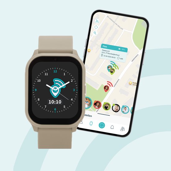 Beige smartwatch en smartphone met kaartweergave, locatie en profielen.