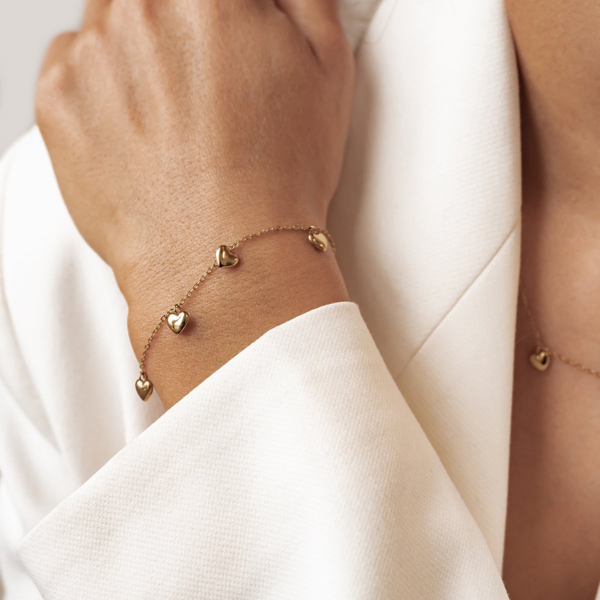 Hey Happiness Hartjes Armband Dames - RVS 18K Goud Verguld - Chunky Bedelarmband met Hartjes - Waterdicht - Verstelbaar - Valentijnscadeau Voor Haar