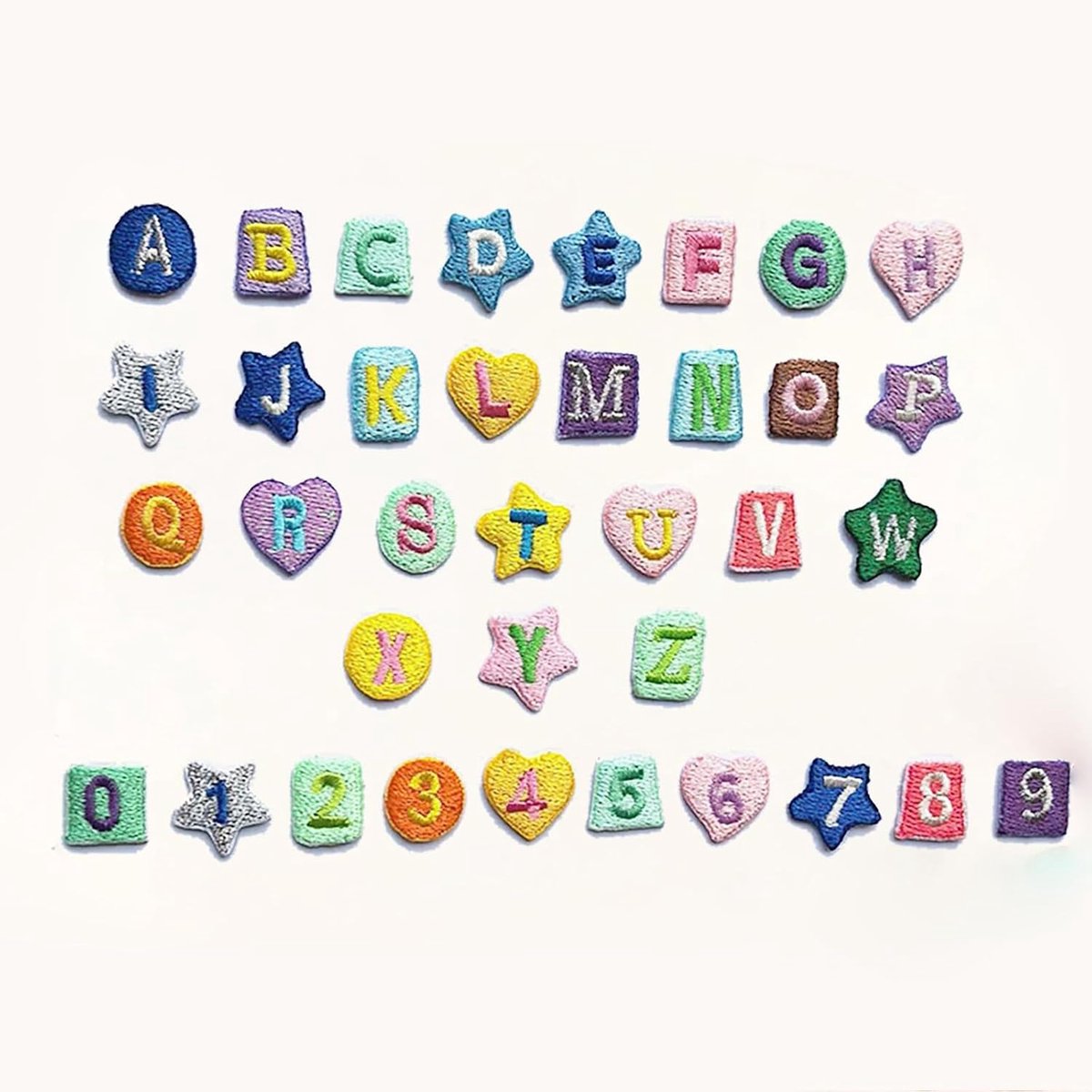 36 stuks Koreaanse mini lettertekens strijkpatches, opnaaibare letters, letters en cijfers breipatches voor hoeden, spijkerbroeken en creatieve DIY-projecten