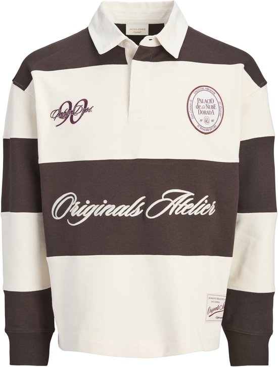 Bruin-wit gestreept poloshirt met 'Originals Atelier' opdruk en ronde badge.