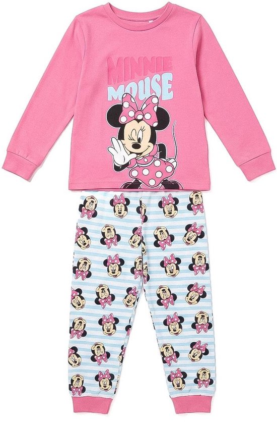 Roze pyjamaset met lange mouwen. Op de voorkant staat 'MINNIE MOUSE' en een afbeelding van Minnie Mouse. De broek heeft horizontale blauw-witte strepen en Minnie Mouse print.