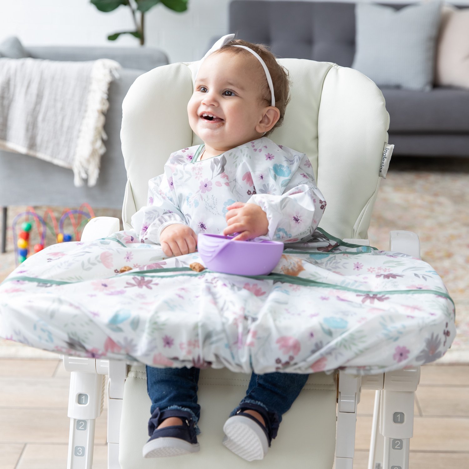 Bumkins Tray Mate Sleeved Bib Mouwslab voor Kinderstoel - Extra Lange Waterdichte Knoeislab met Klittenband - Tafelbescherming - 6 tot 24 maanden - Floral