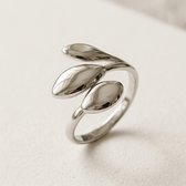 Lundholm Vilma Ringen Dames Zilver Kleurig - Zilveren Ring Dames met Blaadjes - Verstelbare Statement Ring One Size - Premium Stainless Steel Jewellery - Hypoallergene Sieraden - Vrouwen Cadeautjes - Kerst Cadeau Vrouw en Vriendin - my Lundholm