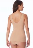 Dames tanktop, huidkleurig, met ronde hals, gedragen door model.