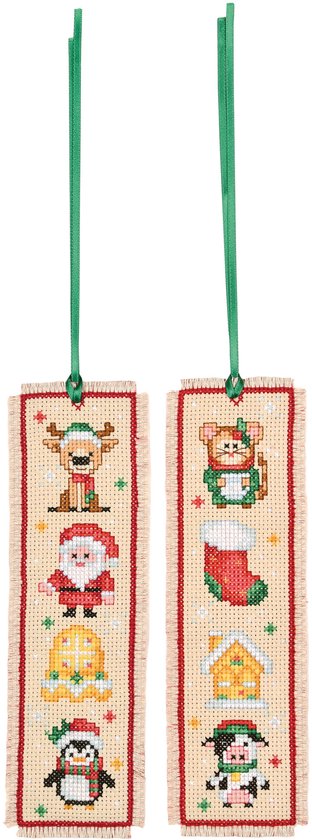 Twee rechthoekige kerstbladwijzers met borduurwerk van rendier, kerstman, klok, pinguïn, muis, kous, huis en koe.