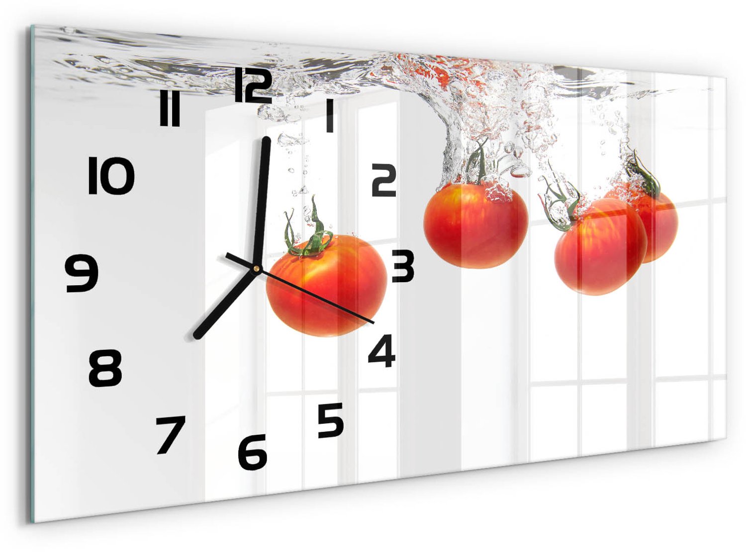 TULUP Wandklok - Tomaten onder water Moderne Wandklok Glas - 60x30 cm - Rood Wandklok Glas Decoratie - Zwarte handen - Rechthoekige Klok - Glazen Wandklok Design - Klok Glas Met Opdruk