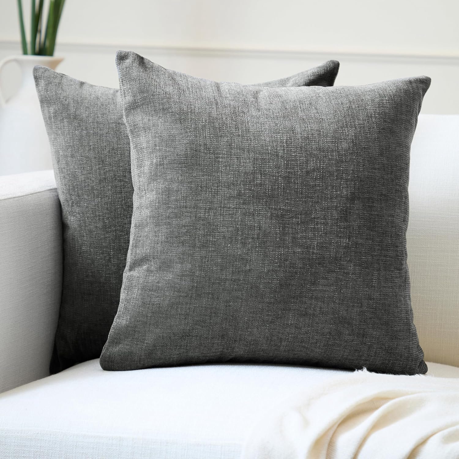 Famanu Kussenhoezen 60x60 cm - Bescherming voor kussens - Zacht en glad - Set van 2 rood