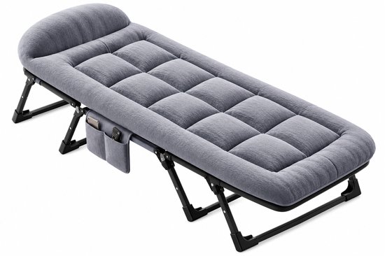 Grijs, gevoerd opvouwbaar bed met zwart metalen frame en zijvak voor telefoon en afstandsbediening.