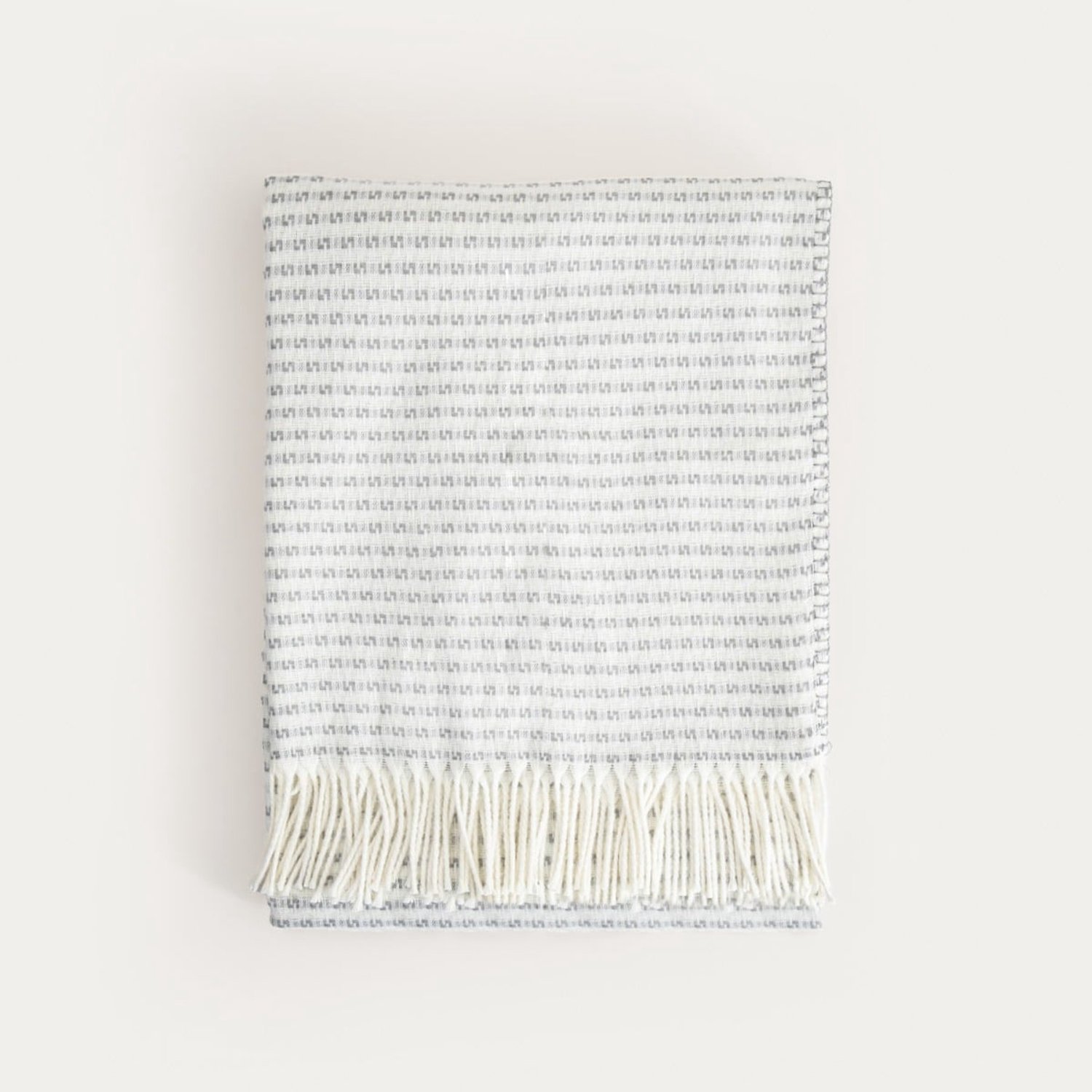 Homla Plaid | SORBO | met franjes en gestructureerd grijs patroon | 150x200cm | 771590 wit
