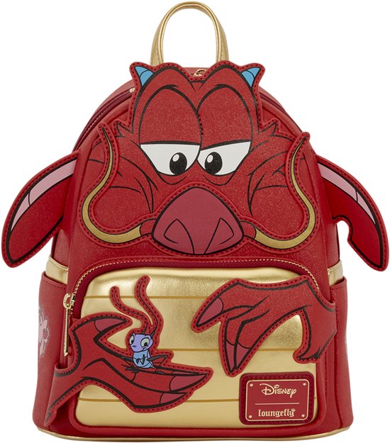 Vooraanzicht van een rode Mushu-cosplayrugzak met gouden accenten en een Disney Loungefly-logo.