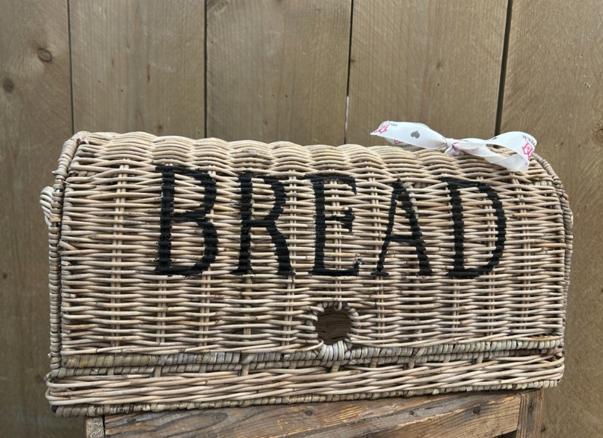 Rieten Bread Mand - SRIMIT Grey Riet - Met Grote BREAD Tekst - 42×21×21 cm - Broodtrommel - Decoshoppen.nl