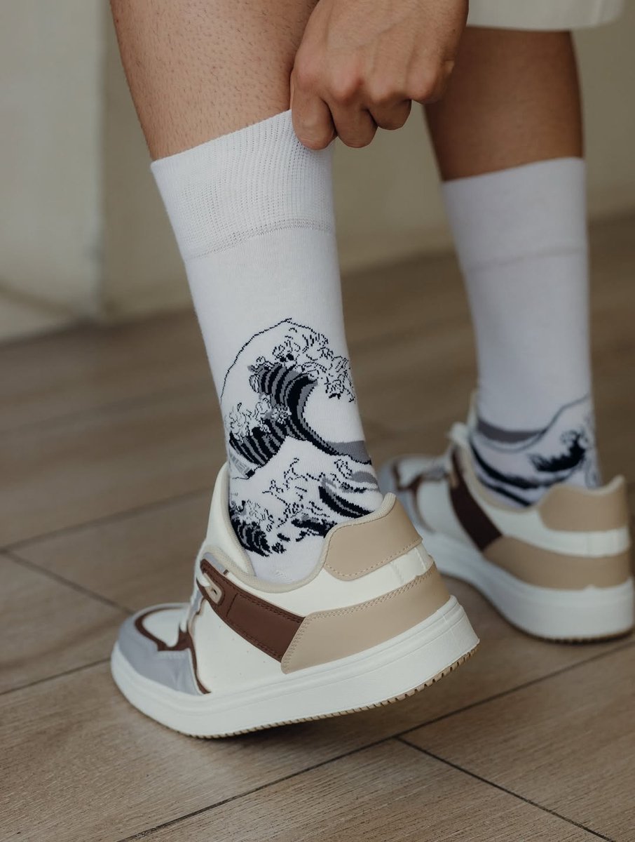 Kunst sokken - De Grote Golf van Kanagawa: Hokusai + Bundelactie met verrassingsdesign