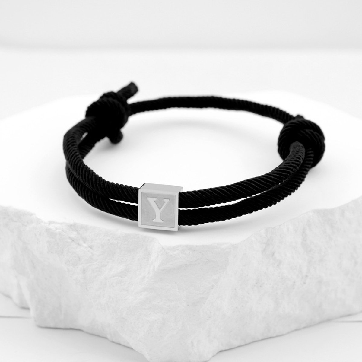 Handgeweven armband met hanger van roestvrij staal, letterarmband, zwarte gevlochten armband, verstelbaar, letter Y
