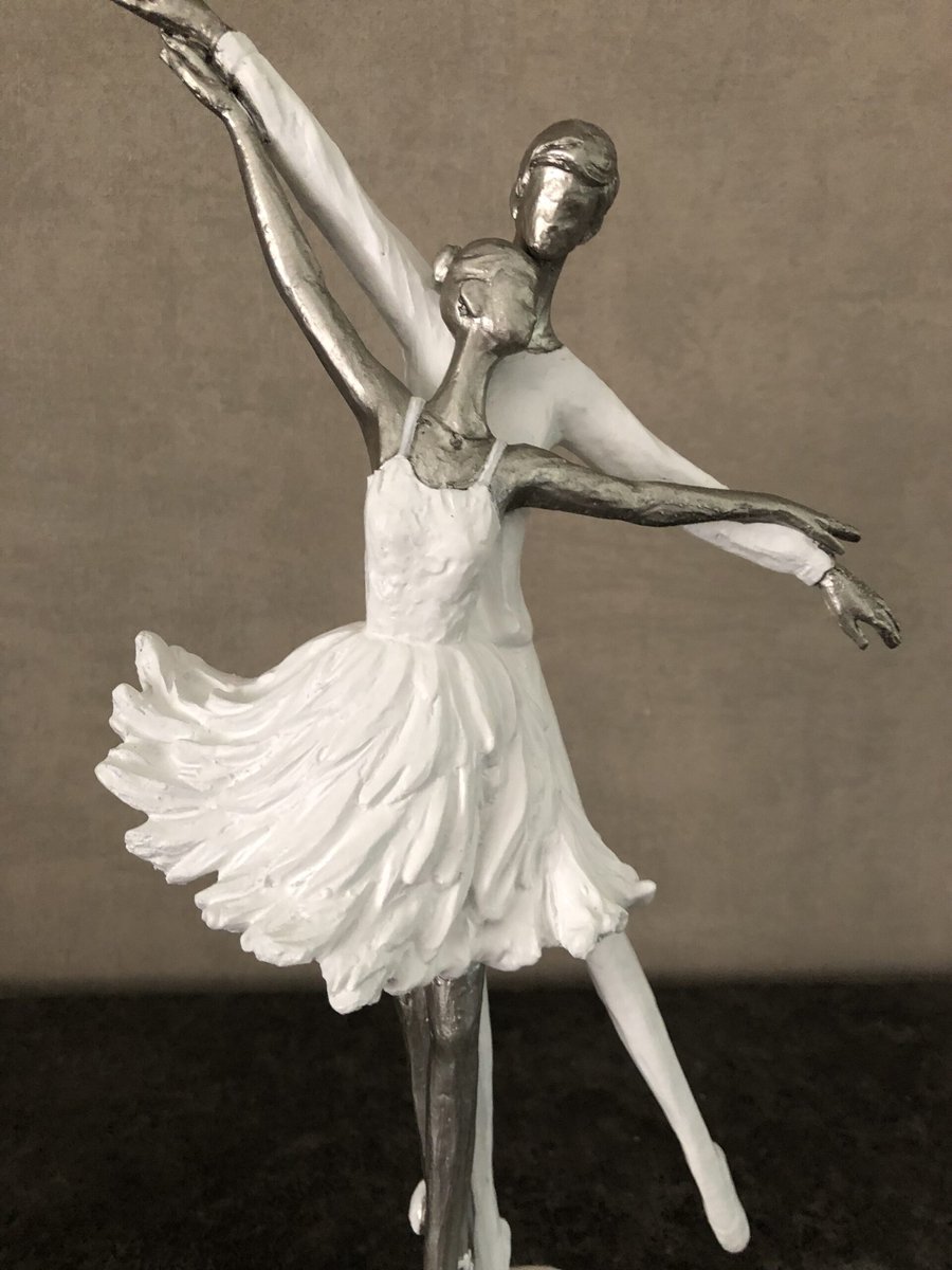 Decoratieve Ballerina met Danspartner – Polystone – Wit/Zilver