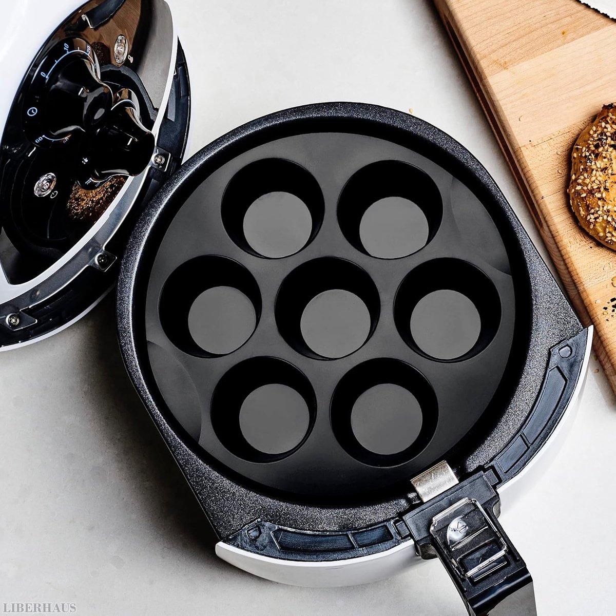 Taartvorm - Siliconen Bakvorm - Cupcake bakvorm - Rond - Zwart - 20*4 cm - Bakplaat voor de airfryer - Muffinbakvorm - Voor 7 Muffins - Antiaanbaklaag - Hittebestendige - Herbruikbaar - Voor Het Bakken Van Cupcakes, Brownies, Chocolade – foto 6