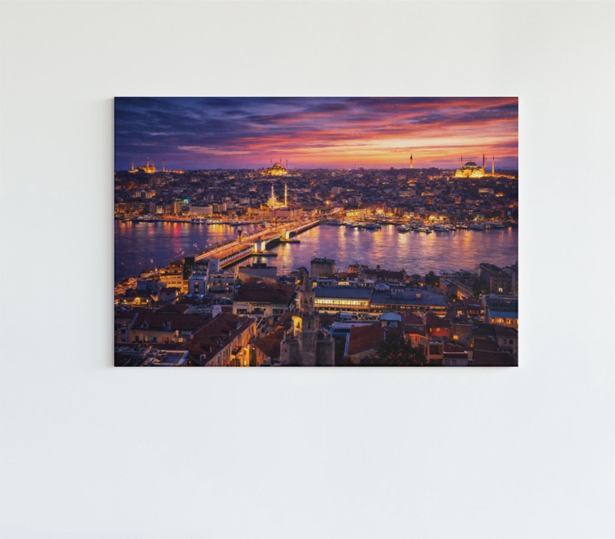 Trendex Global Canvas Schilderij - Istanbul - Stadspanorama - Wall Art - Landschappen - 120x80 cm Kleurrijk