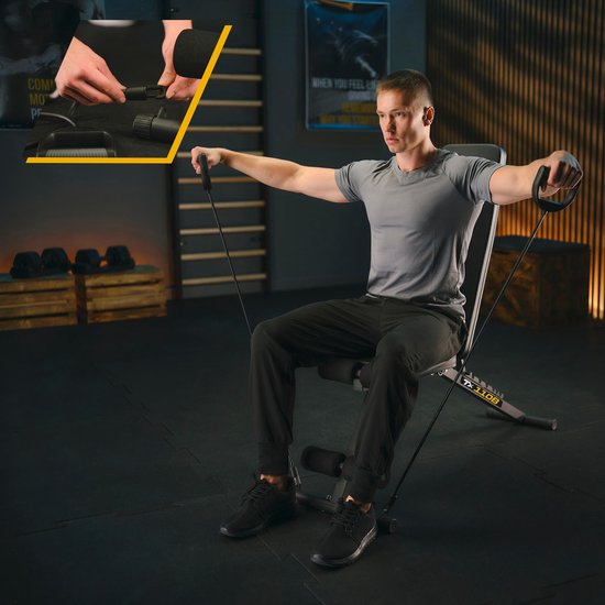 Man in grijs shirt traint met een zwarte fitnessbank en weerstandsbanden, met detailafbeelding van de bandbevestiging.