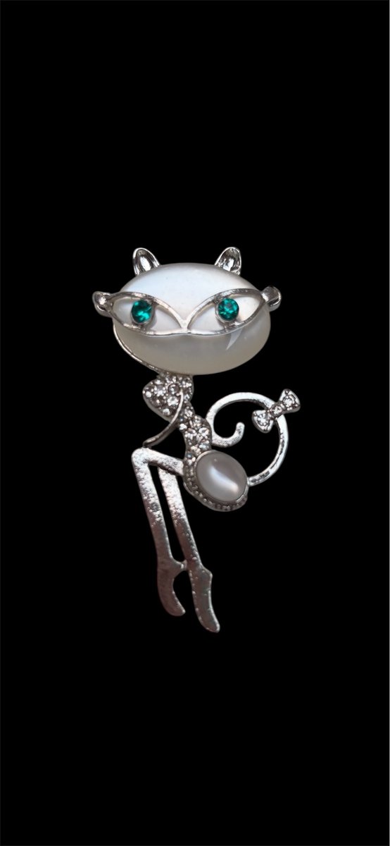 Broche Kat met Bril Strass Zilverkleurig ( 6 x 3 cm)