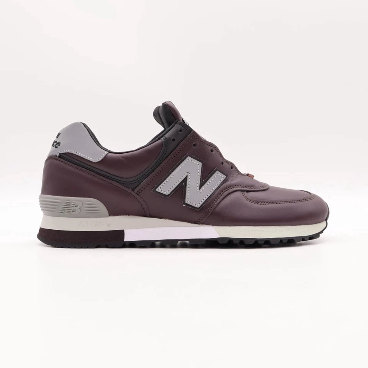 New Balance OU576BKS Heren Sneaker Bordeauxrood