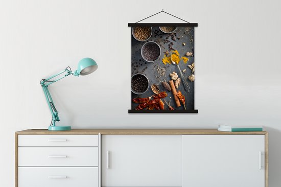 Affiche textielposter Herbes sur fond gris lamelles noires 60x80 cm - Tirage photo sur plaque scolaire (décoration murale salon / chambre)