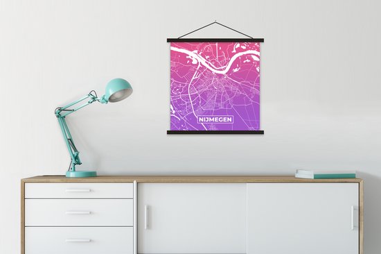 Porte-affiche avec affiche - Affiche scolaire - Plan de la ville - Nimègue - Nederland - Violet - 60x60 cm - Lattes noires