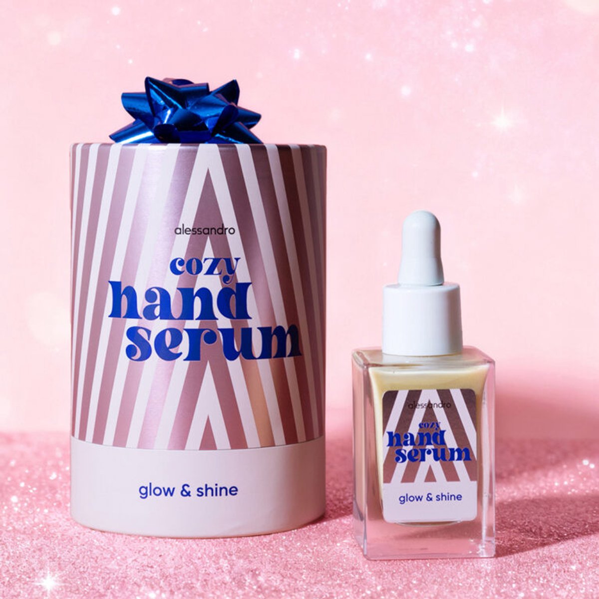 Alessandro Cozy Hand Serum Glow & Shine – Verhelderend & Hydraterend Handserum Voor Zijdezachte Handen – Met Subtiele Glans & Luxe Textuur – Winter Musthave Voor Droge Huid – Snel Intrekkend – Perfect Cadeau Voor Verzorgde Handen