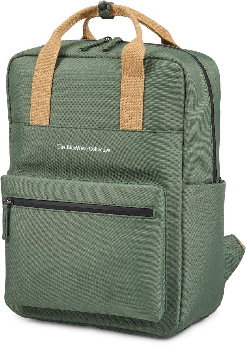 Rugzak Olive – Waterafstotende Rugtas voor Werk & Reizen – Gemaakt van 33 Gerecycled flessen – The BlueWave Collective