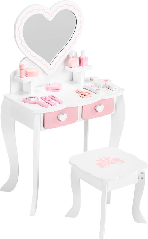 Witte kaptafel met roze lades, hartvormige spiegel, stoel en cosmetica accessoires.