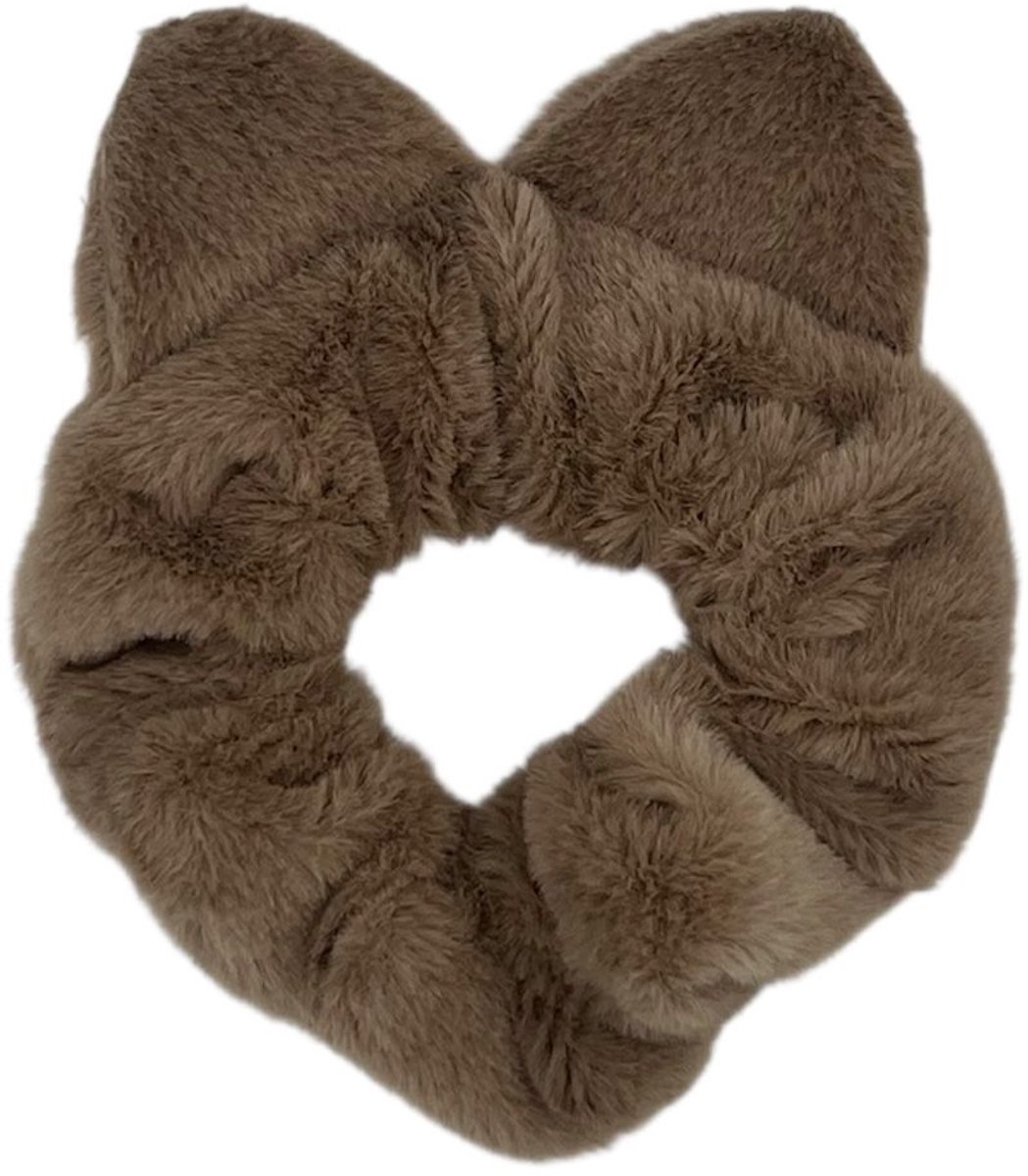 Scrunchie - elastiek - zachte furry stof - met oortjes - bruin