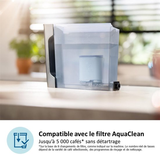 Philips 3300 Series - Espressomachine - 5 Warme & Koude Dranken - Melkopschuimer voor Cappuccino - 40% Stiller - AquaClean Filter - Volautomatisch - Zwart & Zilver - EP3329/70