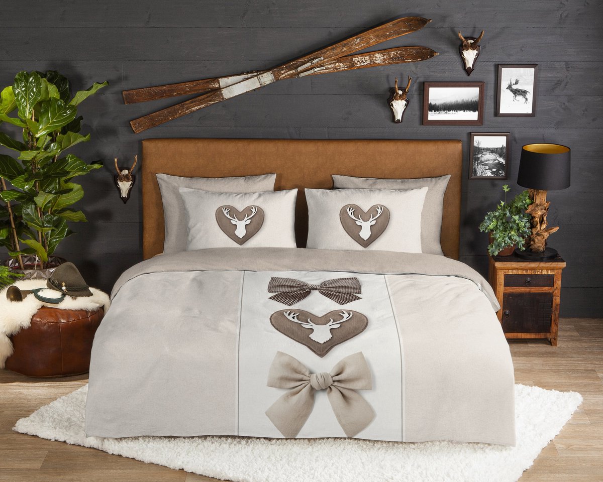 Good Morning dekbedovertrek strikken en hertengewei - Lits jumeaux 240x200/220 cm - Zand - 100% Katoen flanel