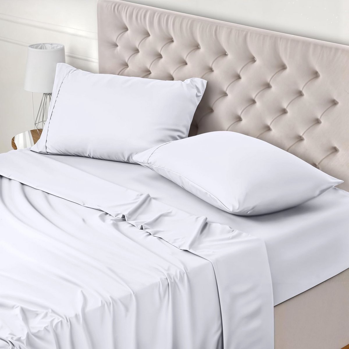4-Delige Bedding Set voor Beddenmaat 160x200 cm - Wit - Polyester Microvezel - Hoeslaken &