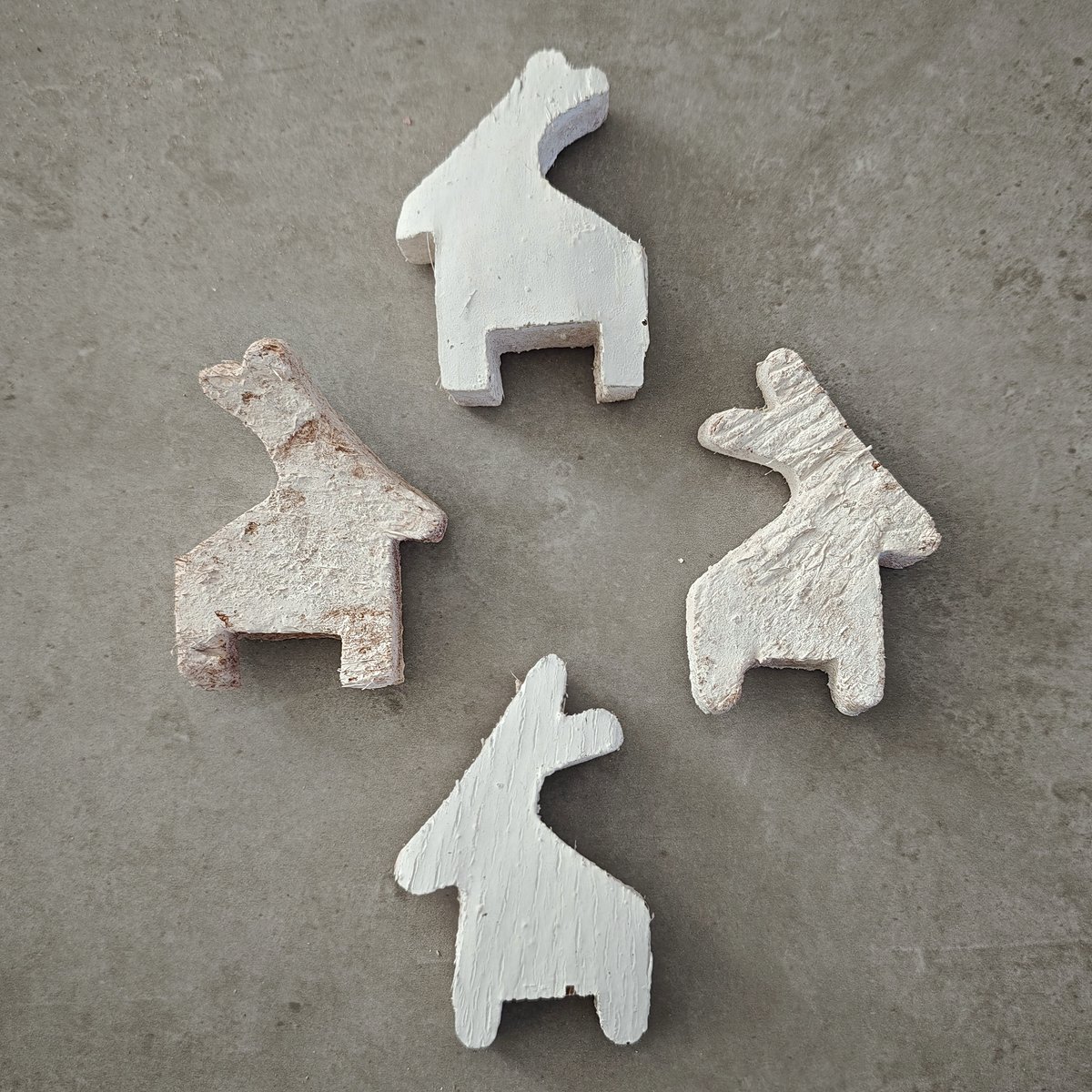 Coconut Raindeer 5Cm White 100 Pcs - kerstdecoratie voor binnen - kerst - stukjes - decoratie - kerstster - kokos - coco - ster