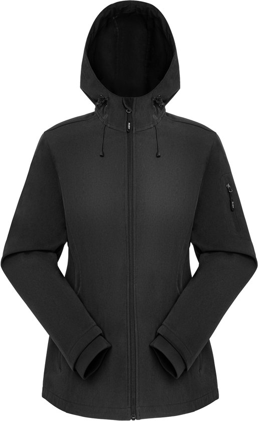 Zwarte softshell jas met capuchon, ritssluiting, zijzakken en een ritszak op de linkerschouder.