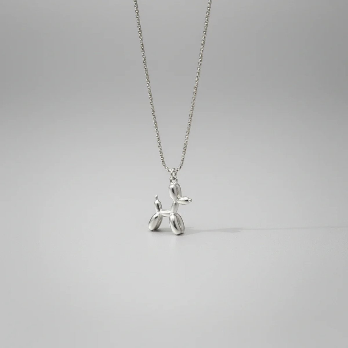 Ketting hond zilverkleurig – Balloon Dog bedel – Stainless steel dames ketting – SK Sieraden