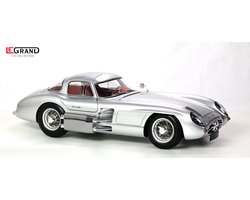 LeGrand Modelbouwpakket Auto - 105 Mercedes-Benz 300 SLR Uhlenhaut Coupé - Rood Interieur - Auto Metalen - 1:8 - Modelbouw