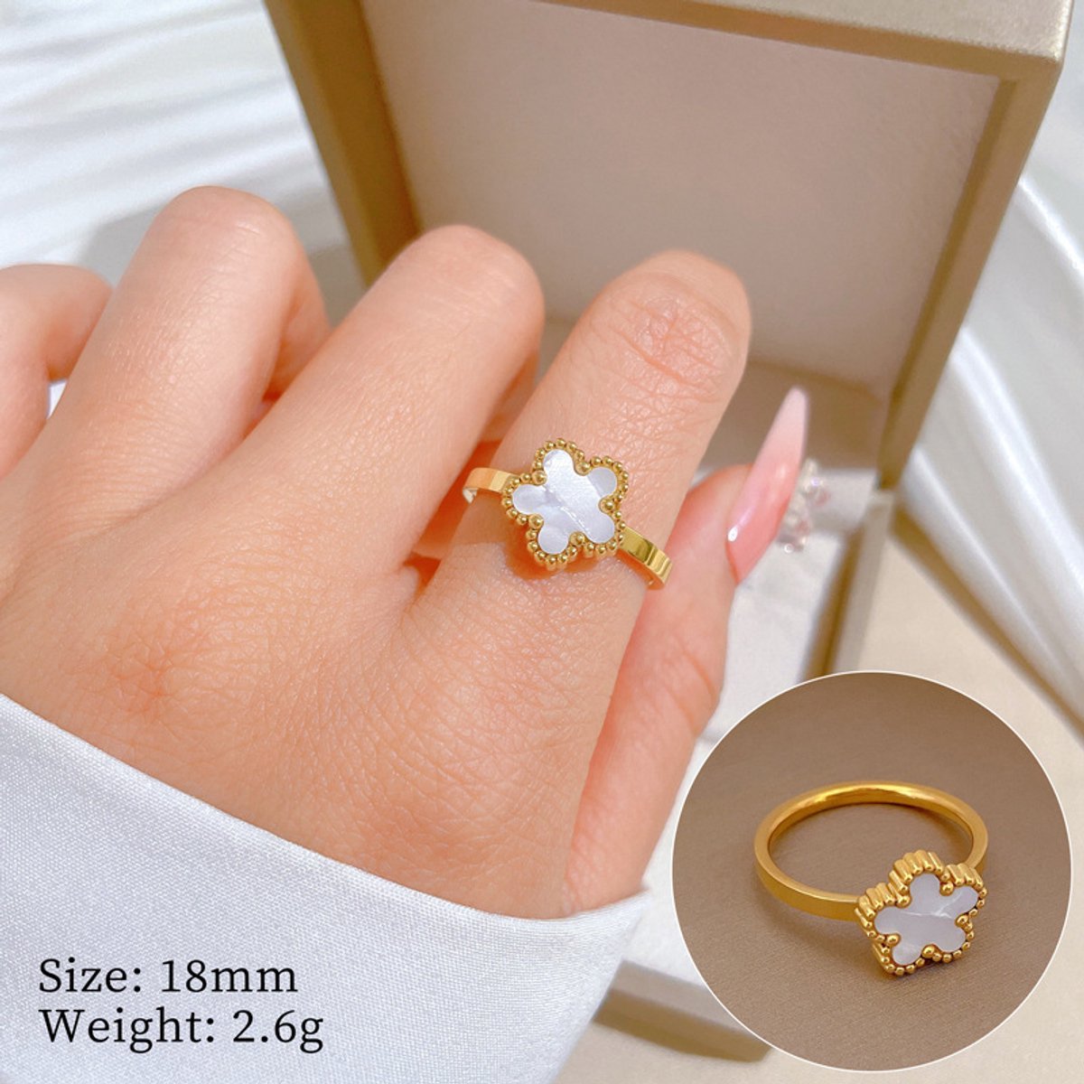 Glintweave – Roestvrijstalen Ring met Witte Klaver – 18K Verguld – Dames – Goud/Wit – Maat 57 (Ø 18 mm)