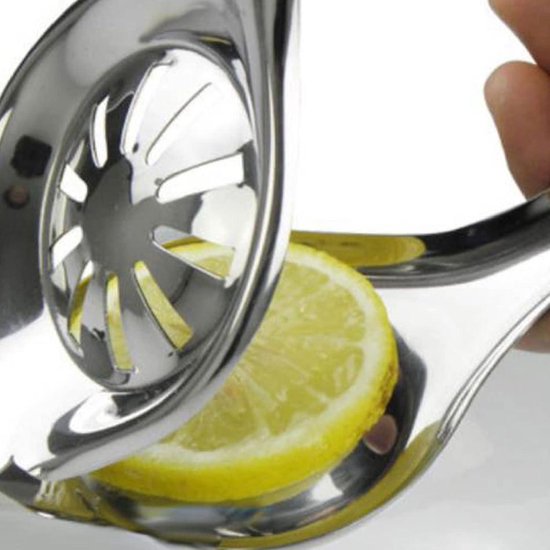 Allecta - Handmatige citruspers voor thuisgebruik - Ronde limoenpers - Verse citroenschijfjes - Sap persen in de keuken van Allecta — afbeelding 3