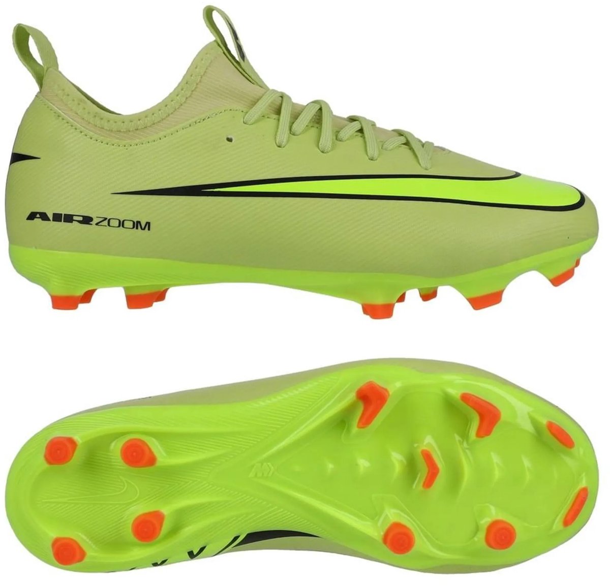 Nike JR ZOOM VAPOR 16 ACADEMY FG/MG in felgroen met zwarte accenten en oranje noppen, ontworpen voor snelheid en grip.