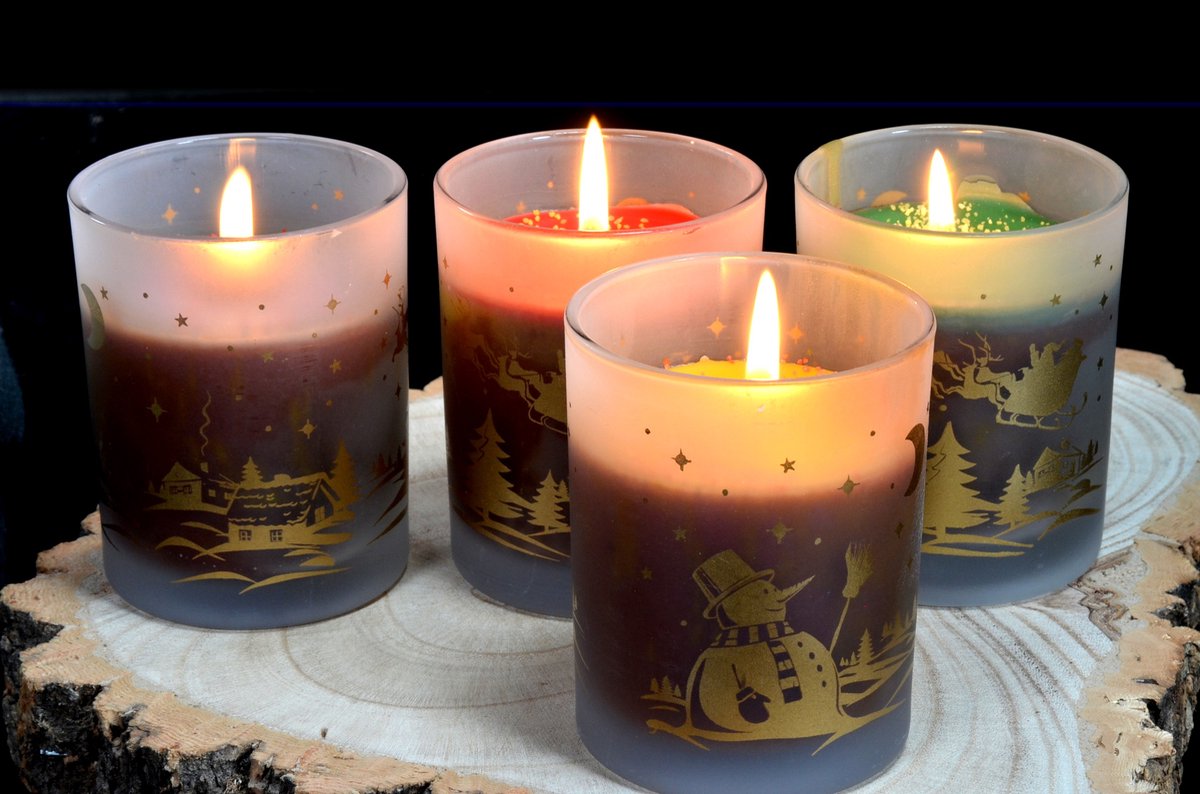 Candles by Milanne, Kerst-Sneeuwpop Kaarsen set in glas - Set van 4 stuks =BEKIJK VIDEO – foto 2