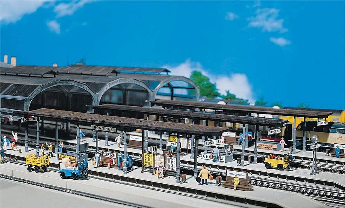 Modelbouwset 2 Perrons met 98 Onderdeel voor H0 Spoor