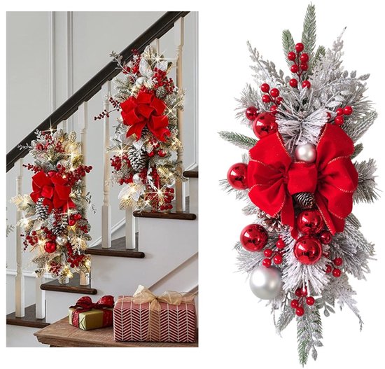 Verlichte Kerstkrans - Met Dennenappels en Bellen - Voor Binnen en Buiten - Groot Formaat - 45x20cm - 1 Stuk - Rood en Zilver