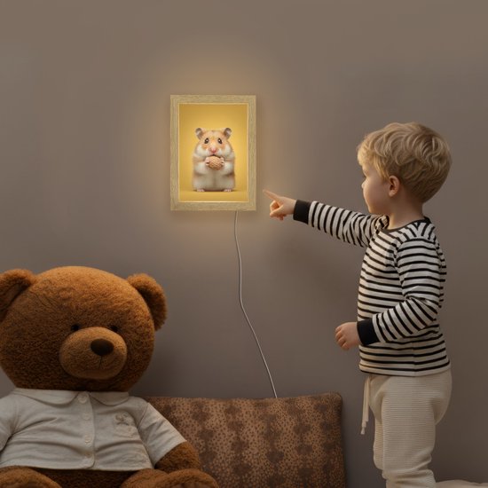 Nachtlampje 15x20 cm - Kinder lampje - Hamster - Nootje - Geel - Knaagdier - Tafellamp kinderkamer - Slaapkamer lamp - Bedlamp kinderen - Kinderlampje stopcontact - Wandlamp babykamer - Nachtlampjes van Merkloos — afbeelding 5